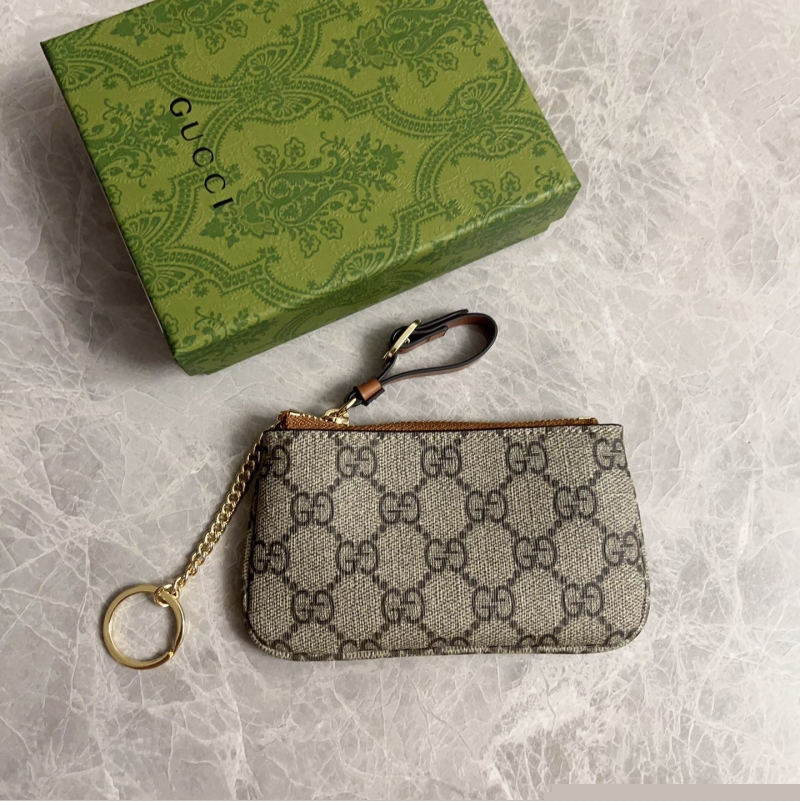 G*u*i wallets & purse
